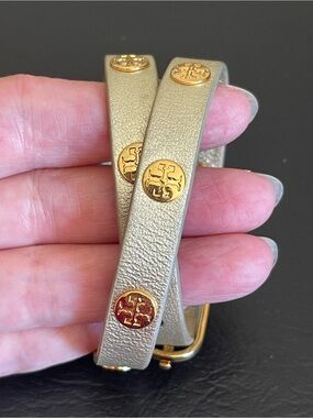 Tory Burch Gold-Tone Logo Double Wrap Leather Bracelet in Champagne